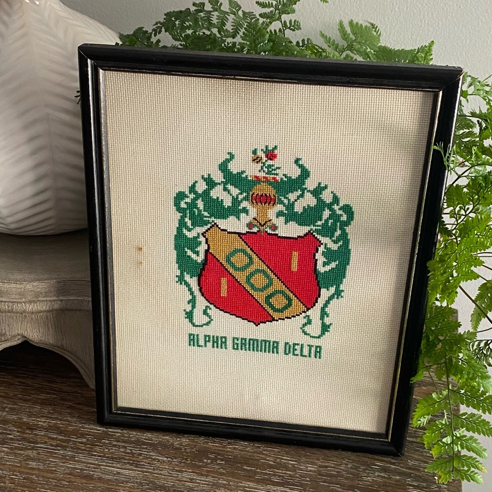 Vtg Alpha Gamma Delta Handmade‎ Cross Stitch Sorority Crest Coat of Arms Framed - Picture 3 of 5